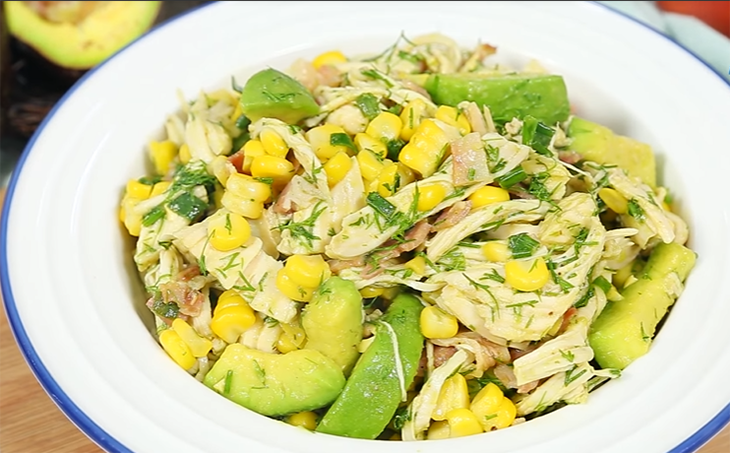 Bước 3 Thành phẩm Salad bơ ức gà