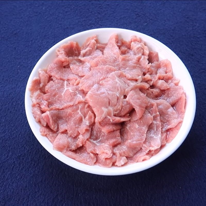 Bước 1 Sơ chế thịt bò Miến trộn thịt bò
