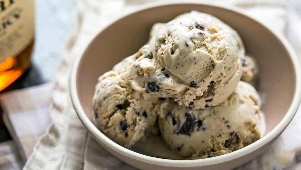 Kem cà phê chocolate chip