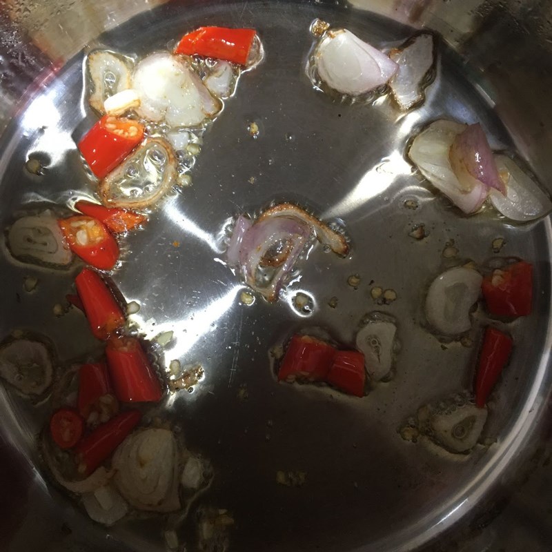 Bước 2 Kho cá Cá basa kho tiêu