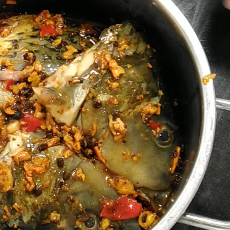 Bước 3 Kho cá Cá chép kho nghệ