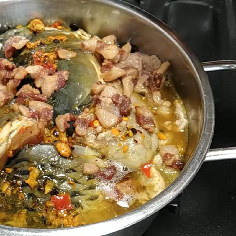 Bước 3 Kho cá Cá chép kho nghệ