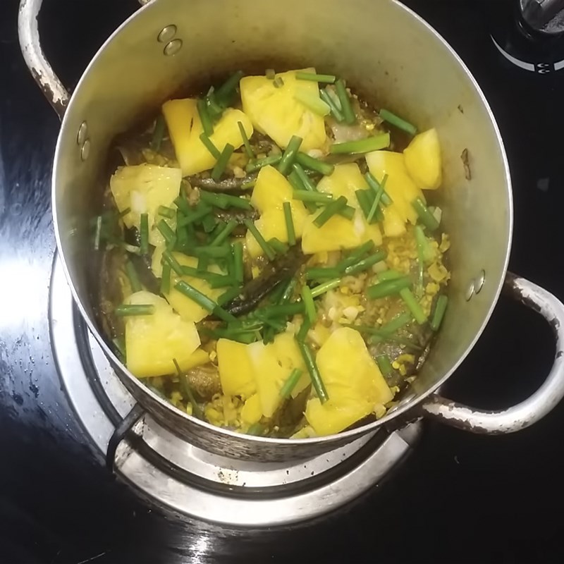 Bước 4 Kho cá Cá chạch kho sả nghệ