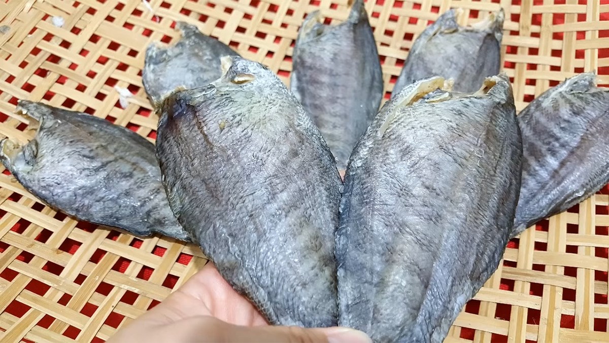 Khô cá sặc rằn (cá sặc bổi)