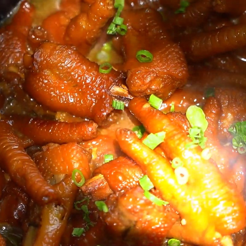 Bước 5 Kho chân gà Chân gà kho cay