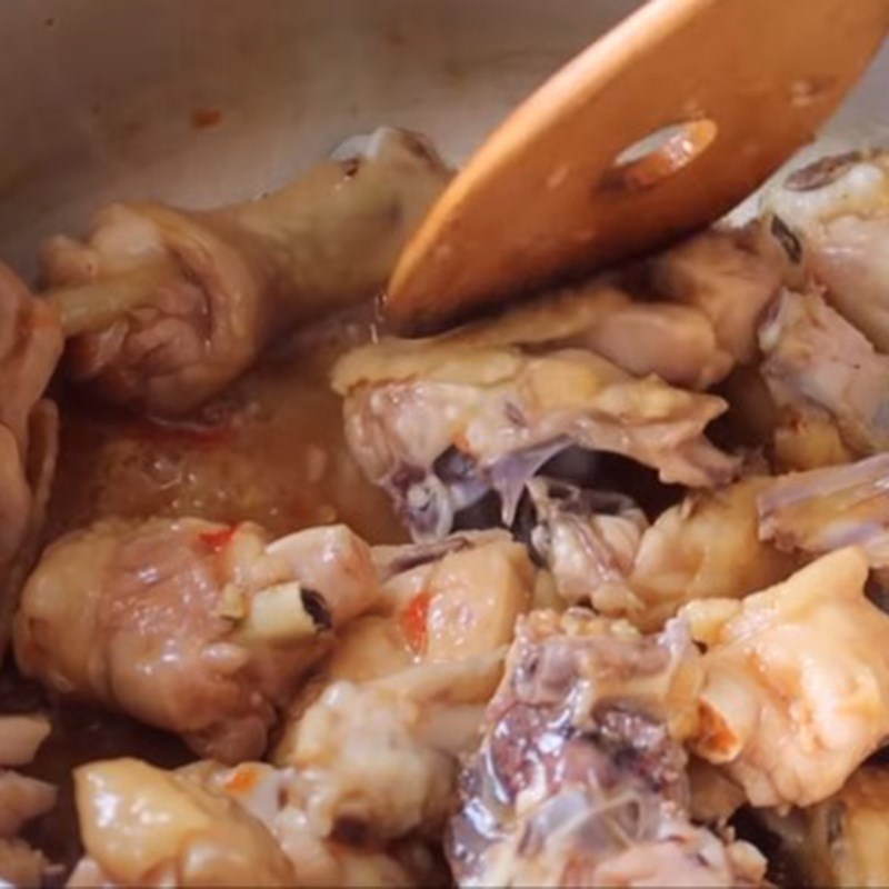 Bước 4 Kho gà Gà kho tàu