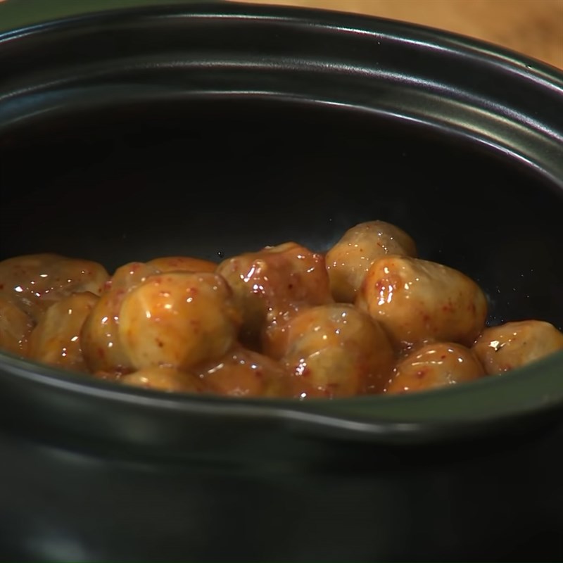 Bước 4 Kho nấm Nấm rơm kho chao