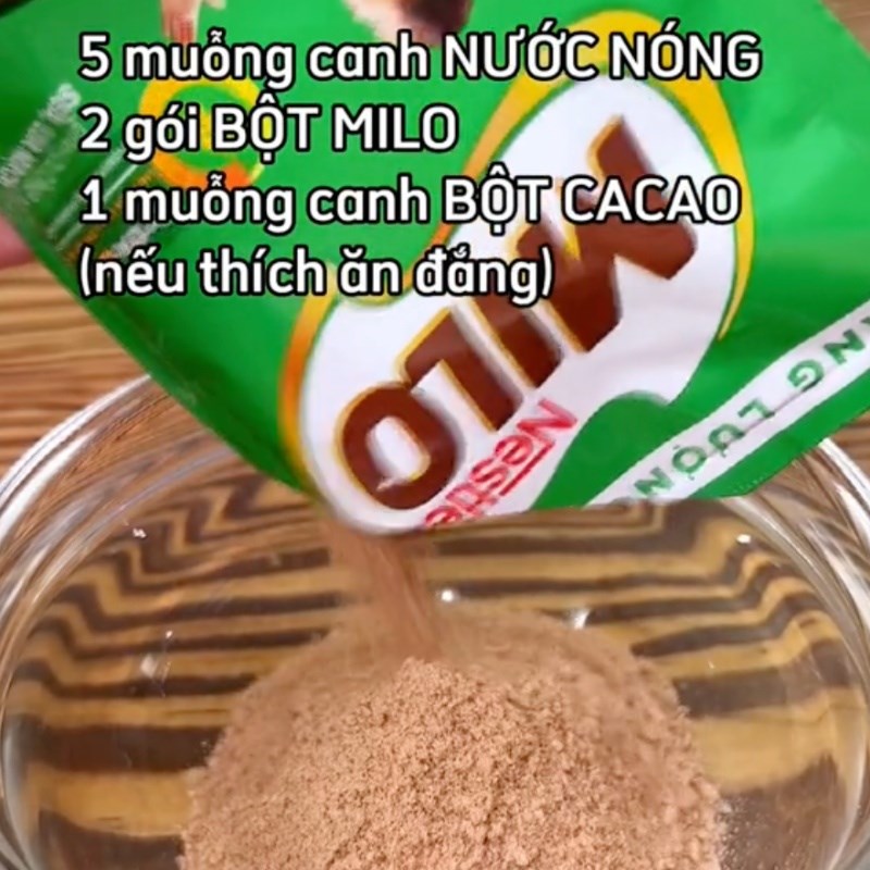 Bước 1 Khuấy tan bột milo Bánh cacao socola (Công thức được chia sẻ bởi Tiktok Cách Nấu Ngon cùng Cách Nấu Ngon)