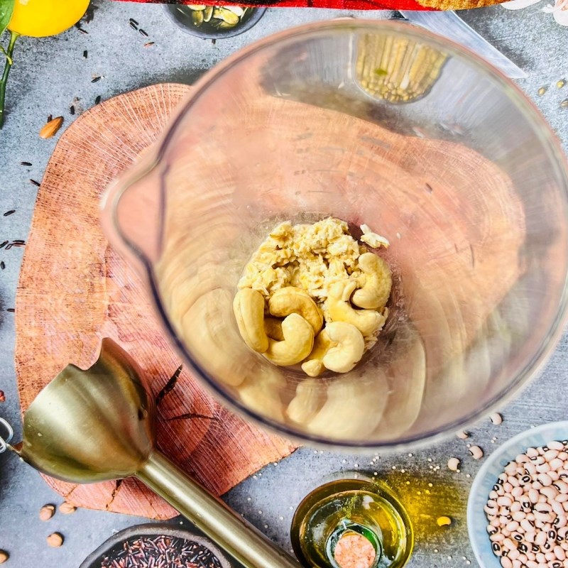Bước 3 Làm hỗn hợp điều, yến mạch Sữa hạt điều cacao yến mạch (Công thức được chia sẻ từ người dùng)