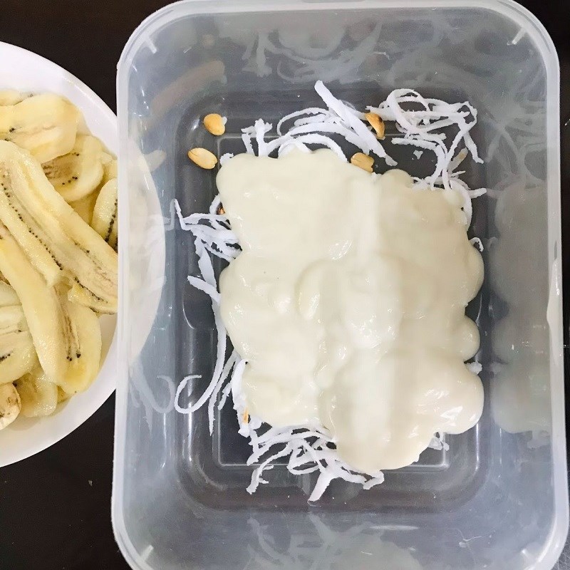 Bước 4 Làm kem chuối sữa chua Kem chuối sữa chua (công thức được chia sẻ từ người dùng)