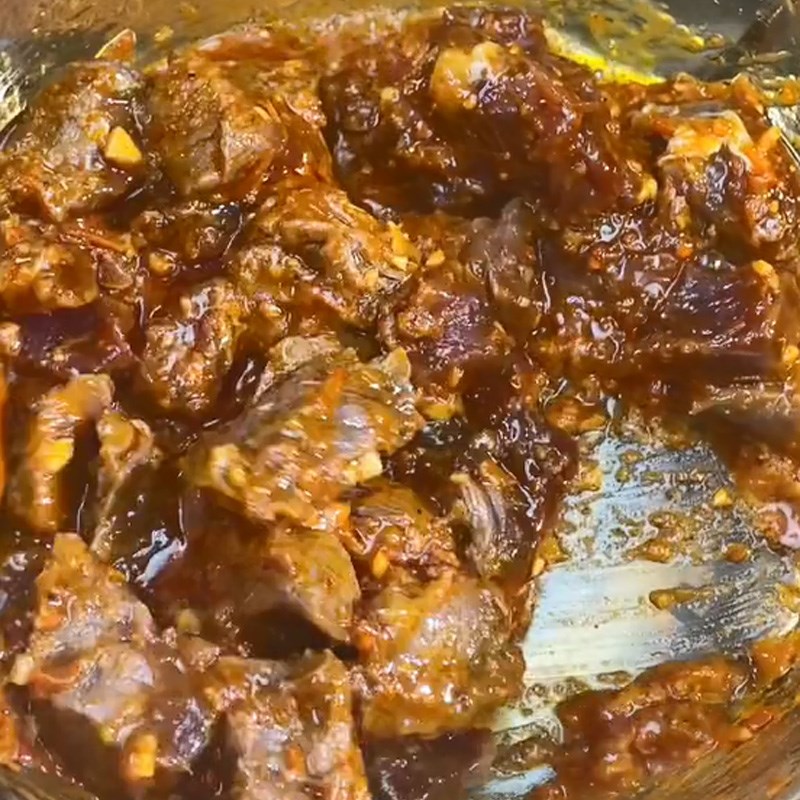 Bước 3 Làm lẩu bò sa tế Lẩu bò sa tế (Công thức được chia sẻ từ TikTok Cách Nấu Ngon cùng Cách Nấu Ngon)