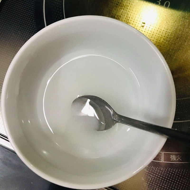 Bước 5 Làm nước chấm Gỏi cuốn tôm thịt