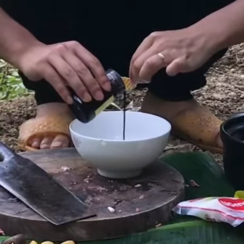 Bước 2 Làm nước hầm Chân giò hầm hạt dẻ