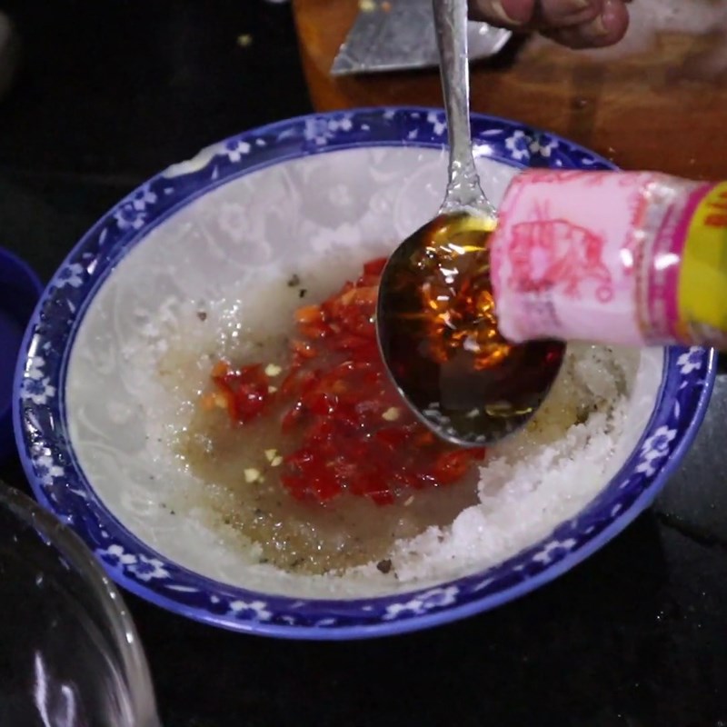 Bước 3 Làm nước trộn gỏi Gỏi gà rau nhút