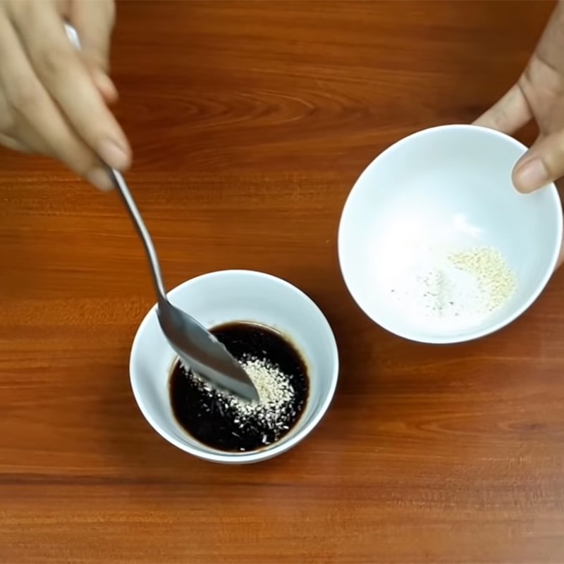 Bước 3 Làm sốt kho Gà kho trứng cút
