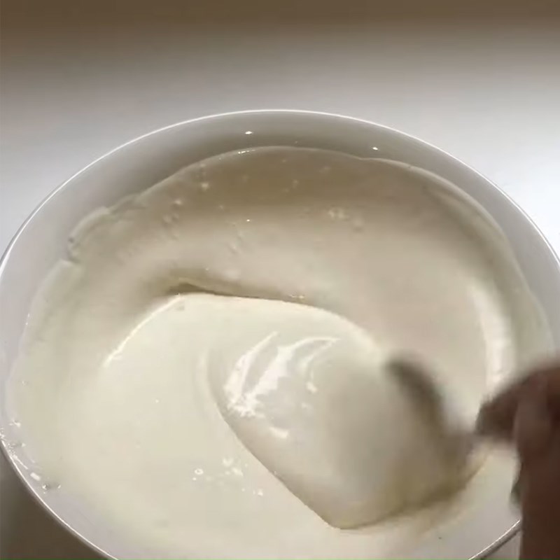 Bước 4 Làm sốt phết bánh Bánh mì ruốc cuộn sốt mayonnaise