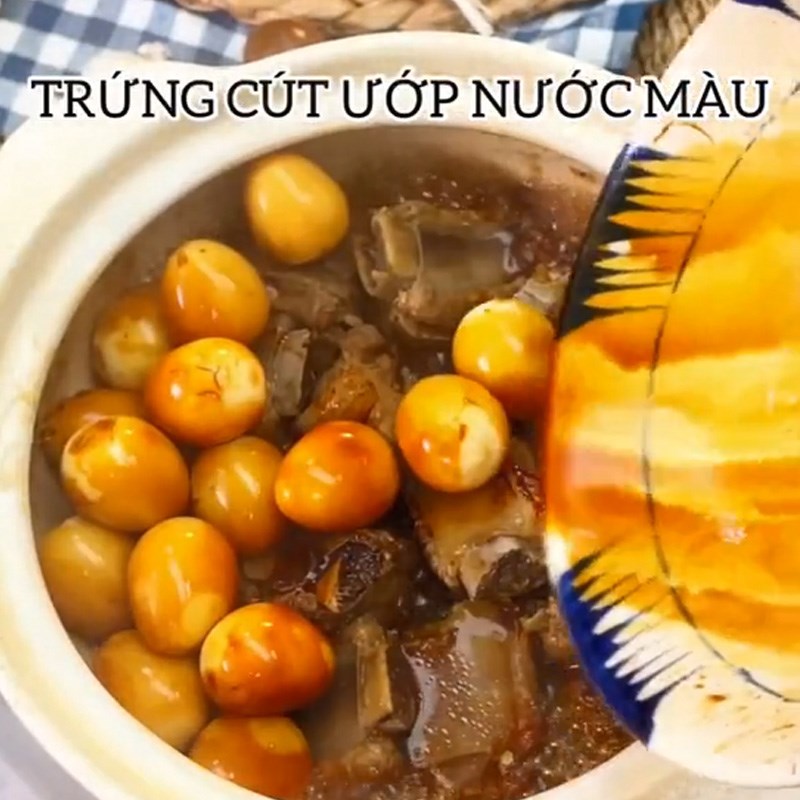 Bước 3 Làm sườn kho trứng cút Sườn kho trứng cút (Công thức được chia sẻ từ TikTok Cách Nấu Ngon cùng Cách Nấu Ngon)