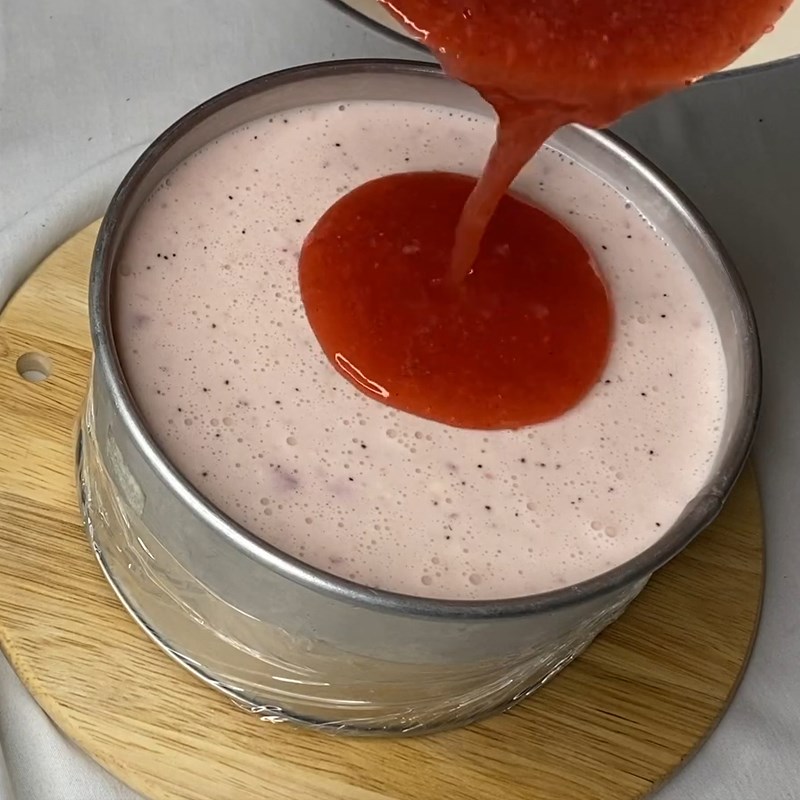 Bước 5 Làm thạch dâu Bánh pudding dâu