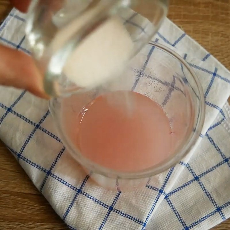 Bước 6 Làm thạch vải Panna cotta vải