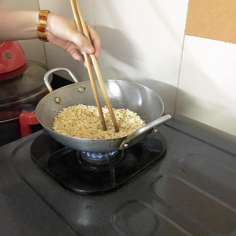 Bước 3 Làm thính gạo Dưa mắm đu đủ chay