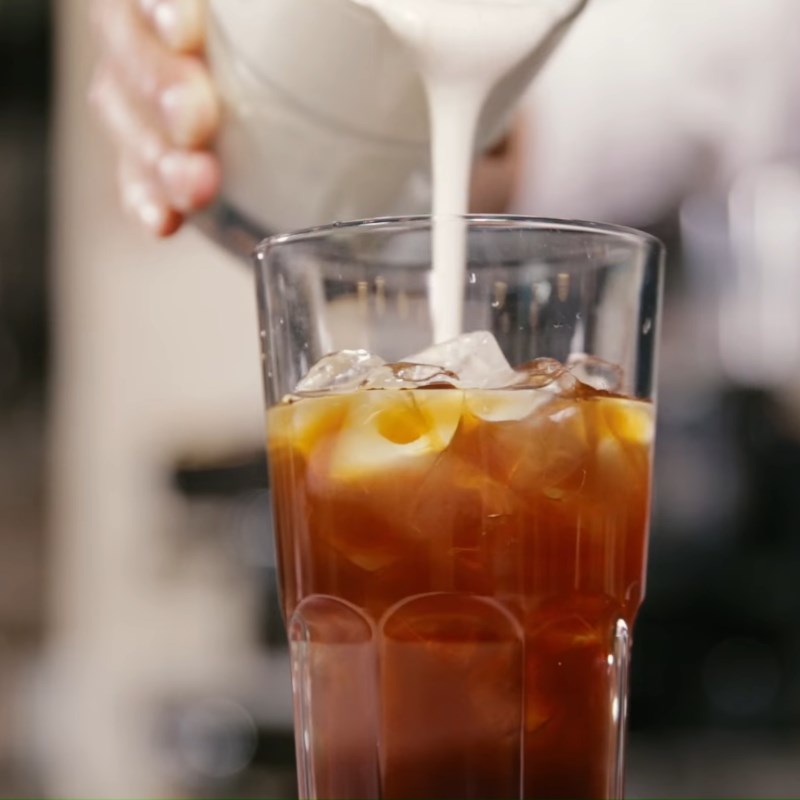 Bước 3 Làm trà đen macchiato Trà đen macchiato