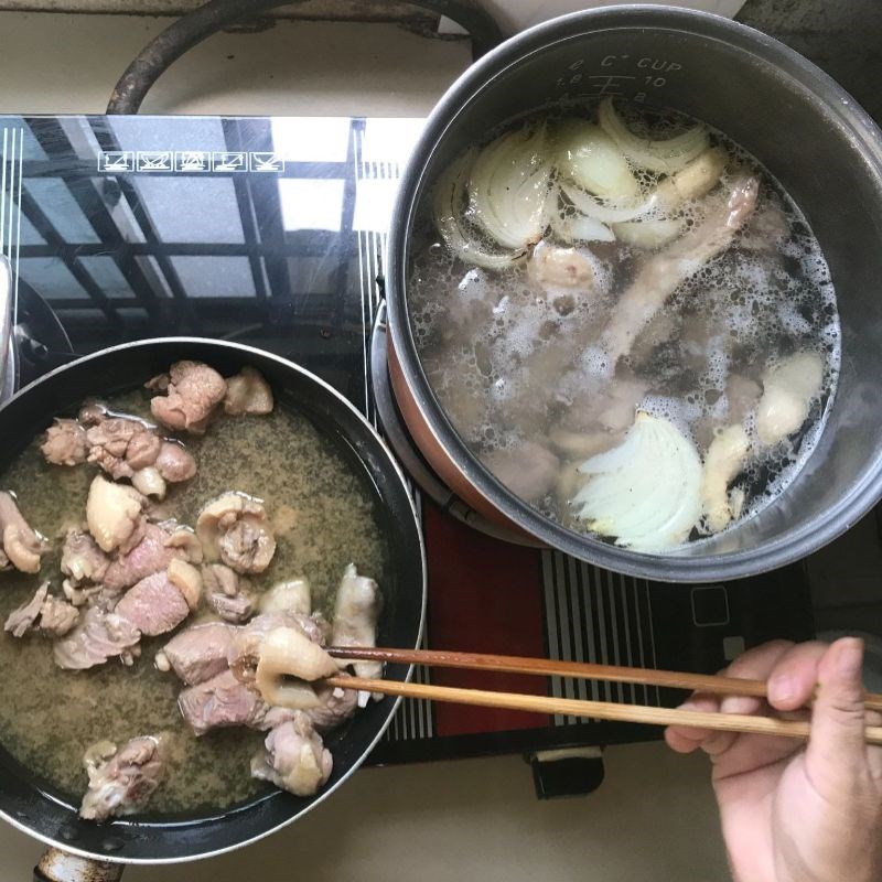 Bước 4 Làm vịt nấu măng tươi Vịt nấu măng tươi