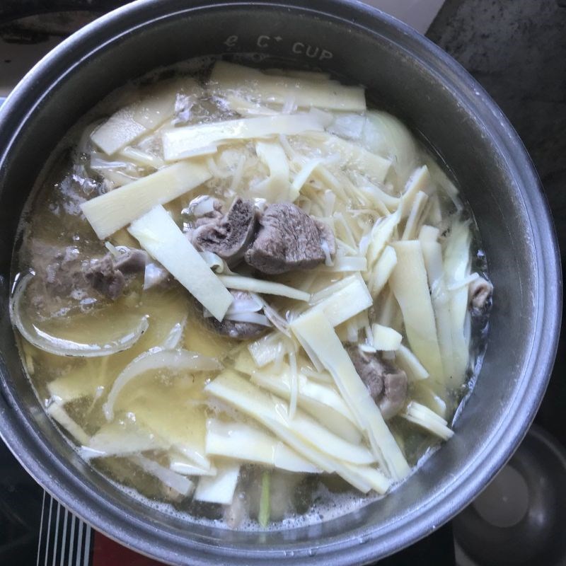 Bước 4 Làm vịt nấu măng tươi Vịt nấu măng tươi
