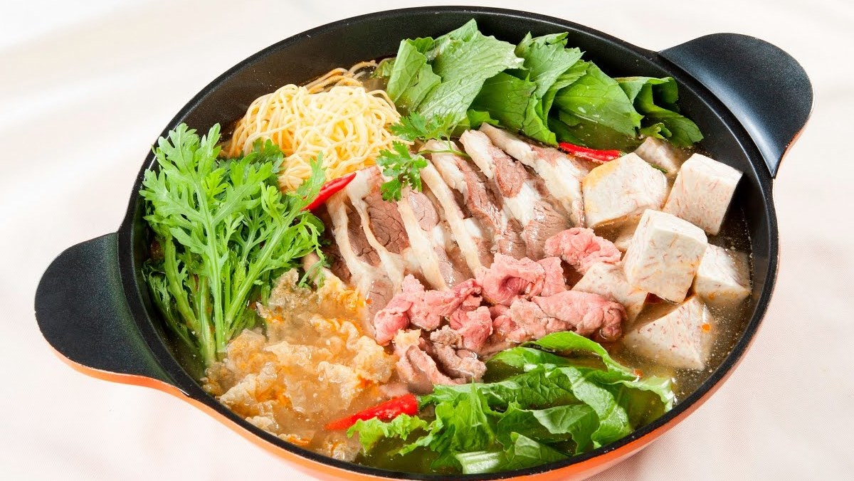 Lẩu bò khoai môn sa tế