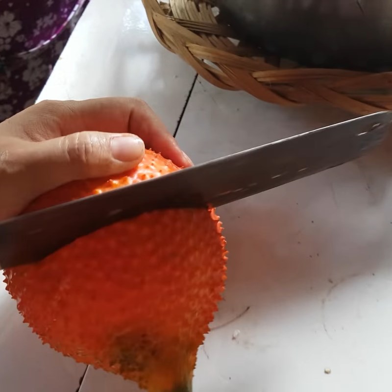Bước 4 Lấy màu gấc Chè trôi nước gấc nhân sầu riêng