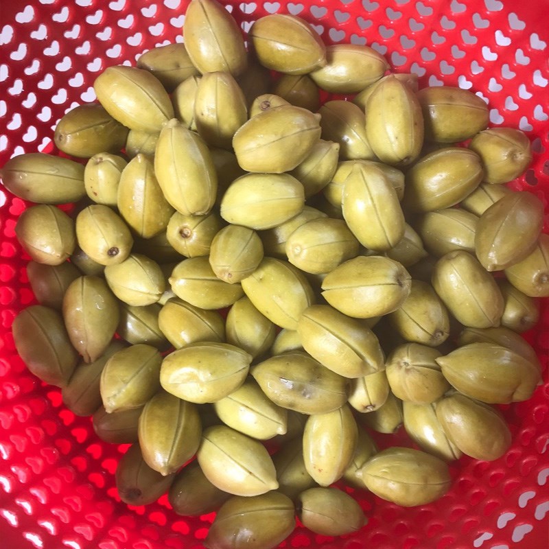 Bước 2 Luộc cà na Mứt cà na