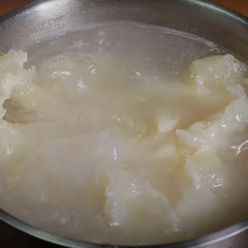 Bước 2 Luộc gân bò Gân bò ngâm mắm