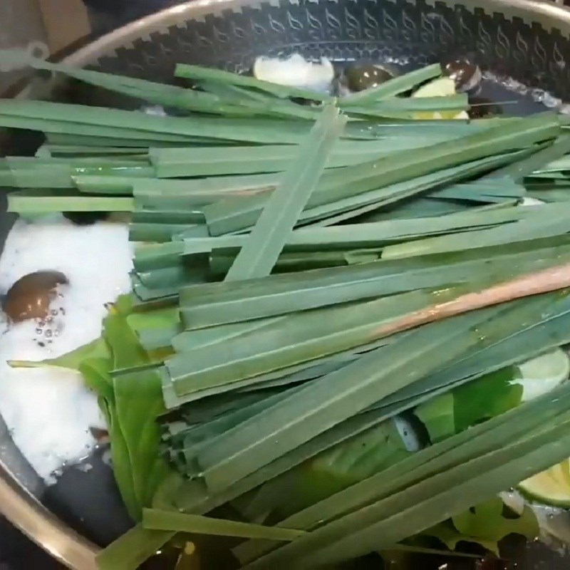 Bước 2 Luộc ốc bưu Lẩu ốc bưu chua cay