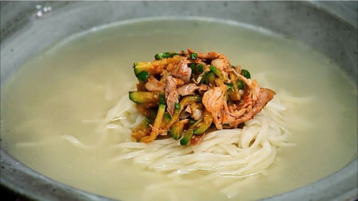 Mì gà kiểu Hàn