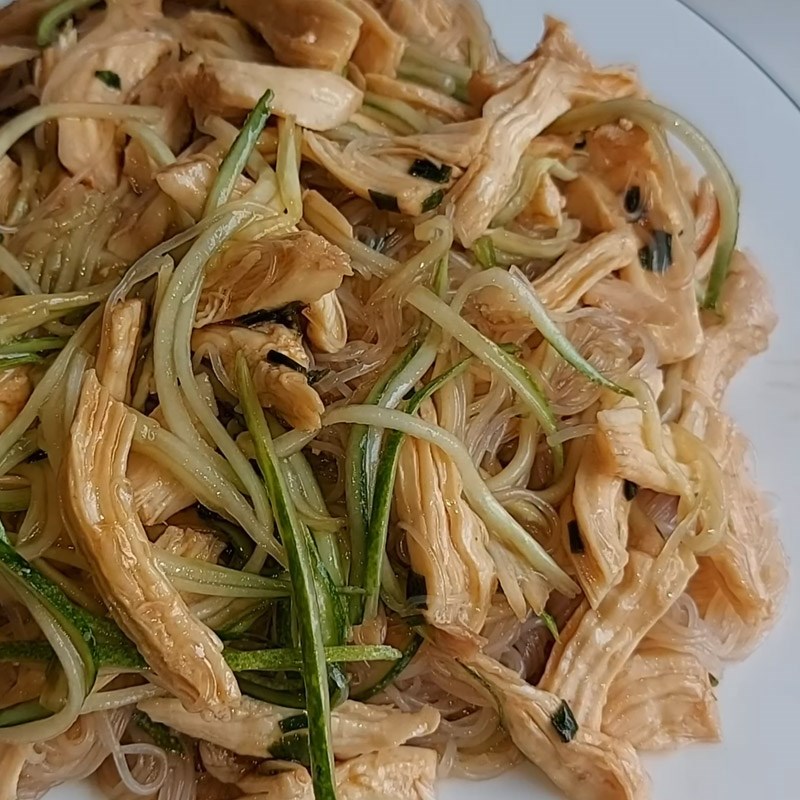 Bước 5 Thành phẩm Miến trộn gà xé dưa leo