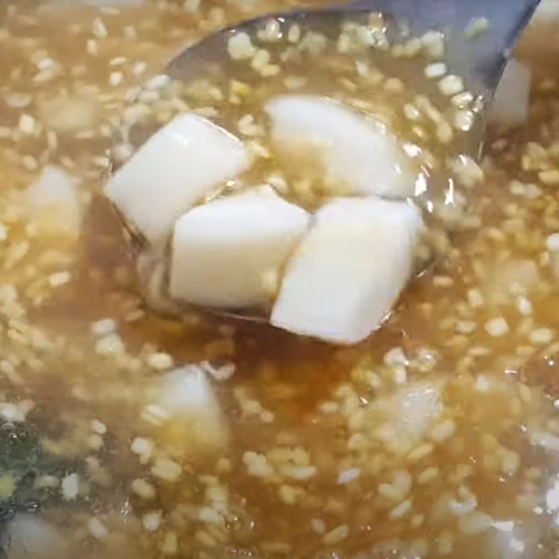 Bước 6 Nấu chè Chè khoai mì trân châu nước cốt dừa