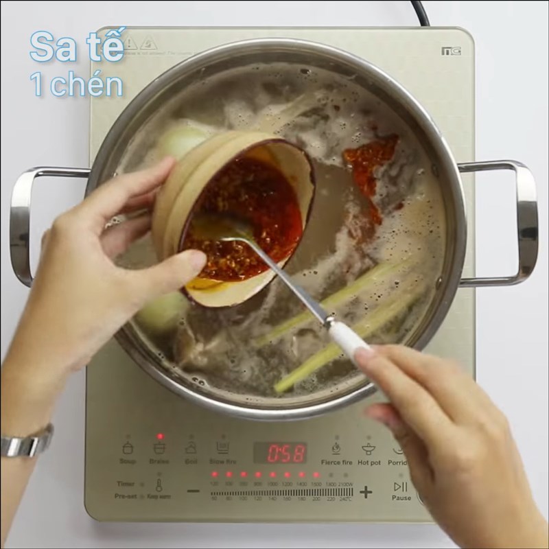 Bước 3 Nấu bún bò Huế Bún bò Huế