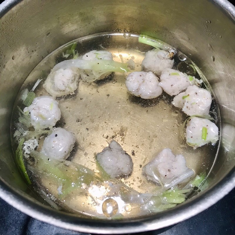 Bước 2 Nấu canh Canh cải bẹ xanh cá thác lác
