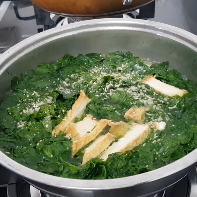 Bước 2 Nấu canh Canh rau ngót chay đậu hũ chả chay