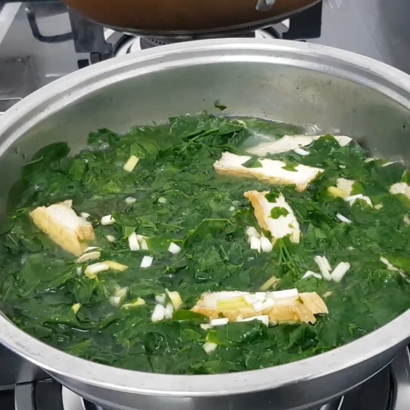 Bước 2 Nấu canh Canh rau ngót chay đậu hũ chả chay