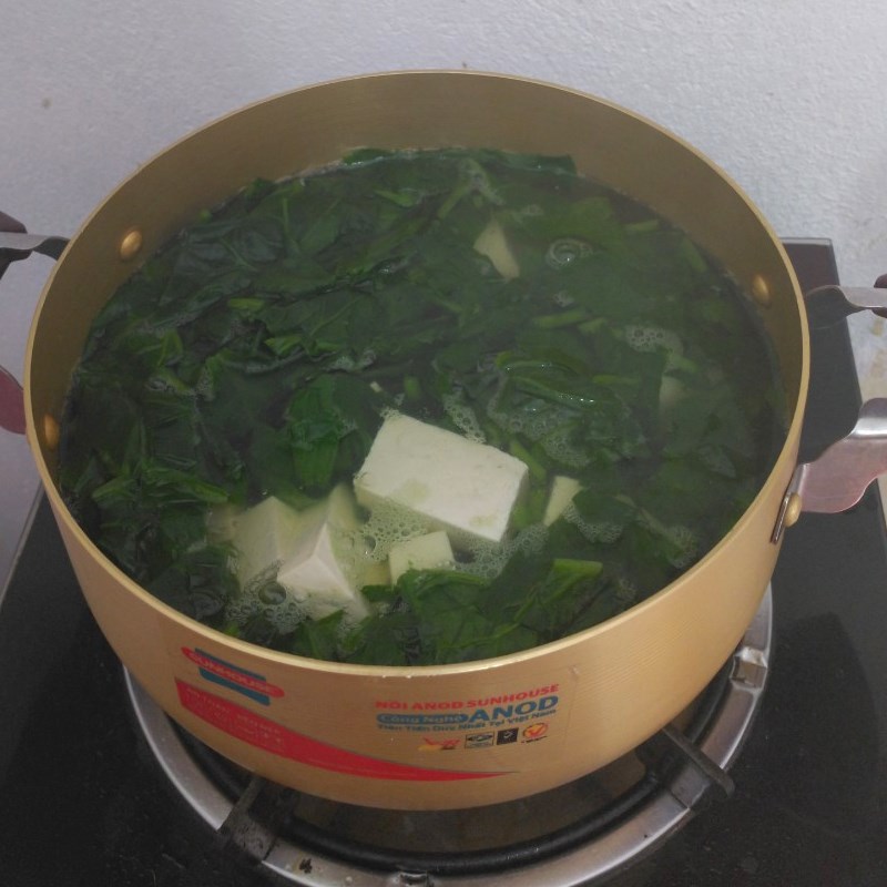 Bước 2 Nấu canh Canh mồng tơi đậu hũ