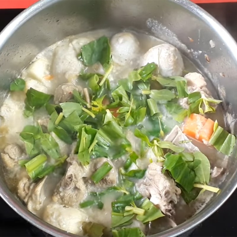 Bước 3 Nấu canh Canh vịt nấu khoai sọ
