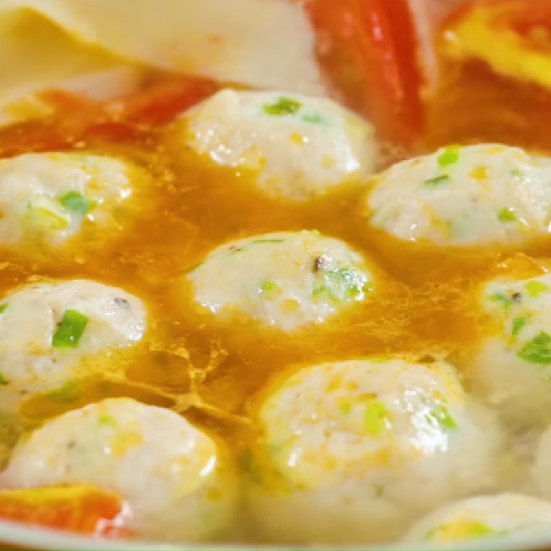 Bước 3 Nấu canh Canh cá thác lác cà chua măng chua