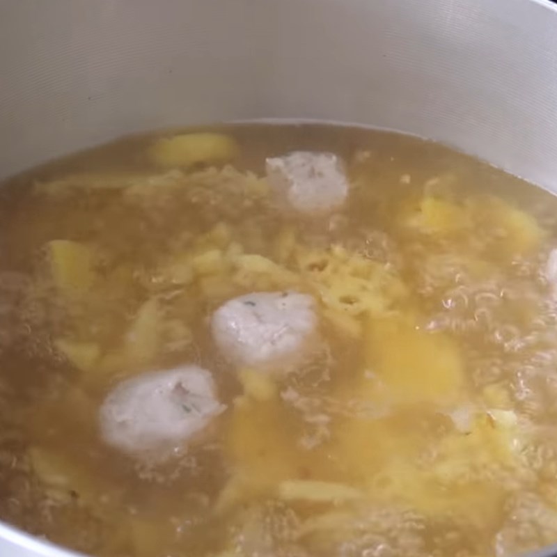 Bước 4 Nấu canh chua Canh chua cá thác lác