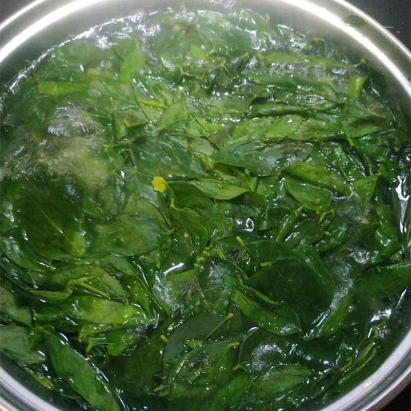 Bước 2 Nấu canh rau ngót chay Canh rau ngót chay
