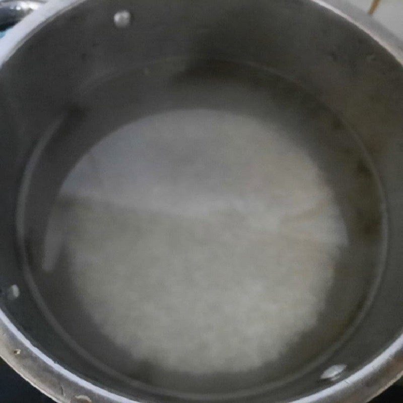 Bước 1 Nấu cháo Cháo trứng vịt lộn (công thức được chia sẻ từ người dùng)