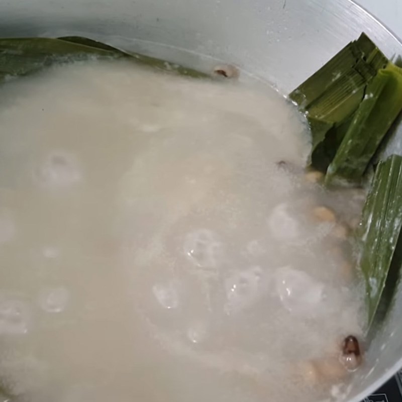 Bước 3 Nấu chè Chè đậu trắng