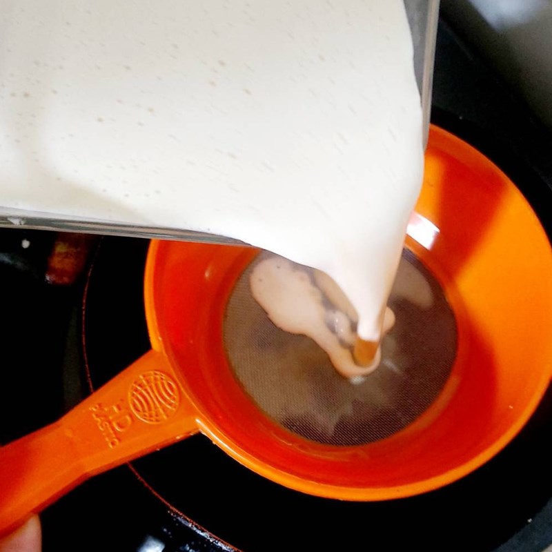 Bước 3 Nấu hỗn hợp nhân trứng sữa Bánh mì nhân trứng sữa (Custard)