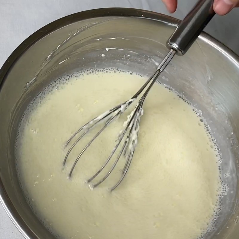 Bước 3 Nấu hỗn hợp pudding Bánh pudding dâu