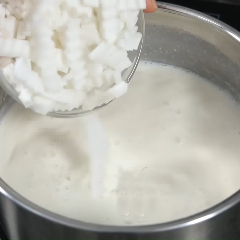 Bước 1 Nấu hỗn hợp sữa dừa Chè xoài trân châu