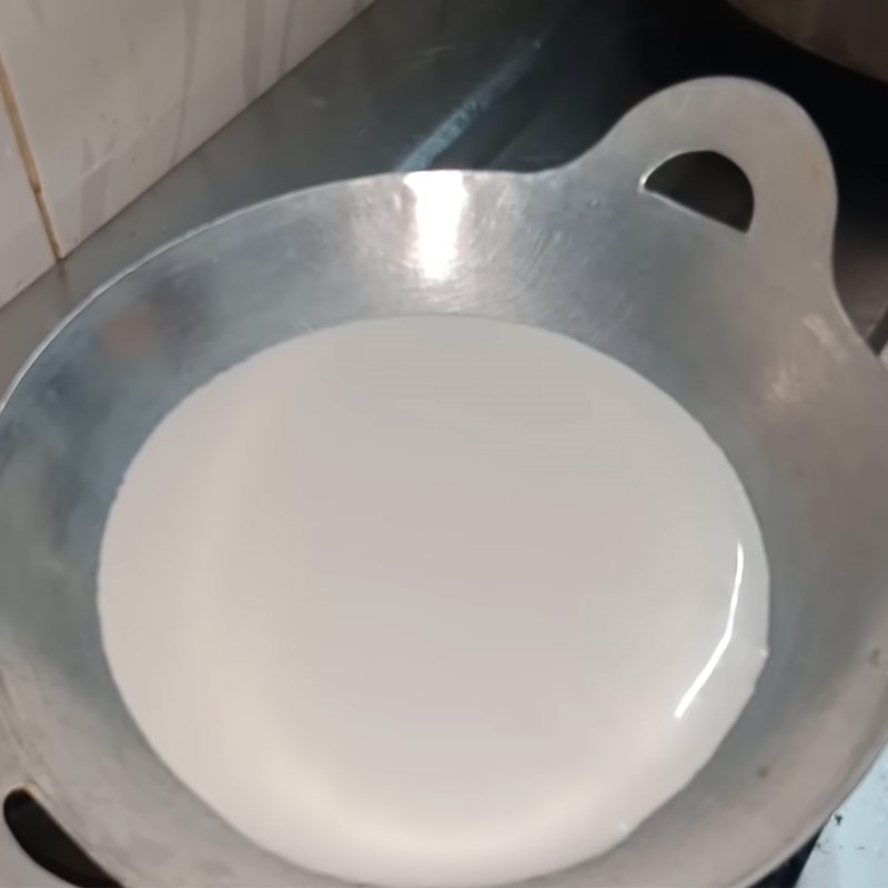 Bước 5 Nấu nước cốt dừa Bánh chuối gạo lứt hấp